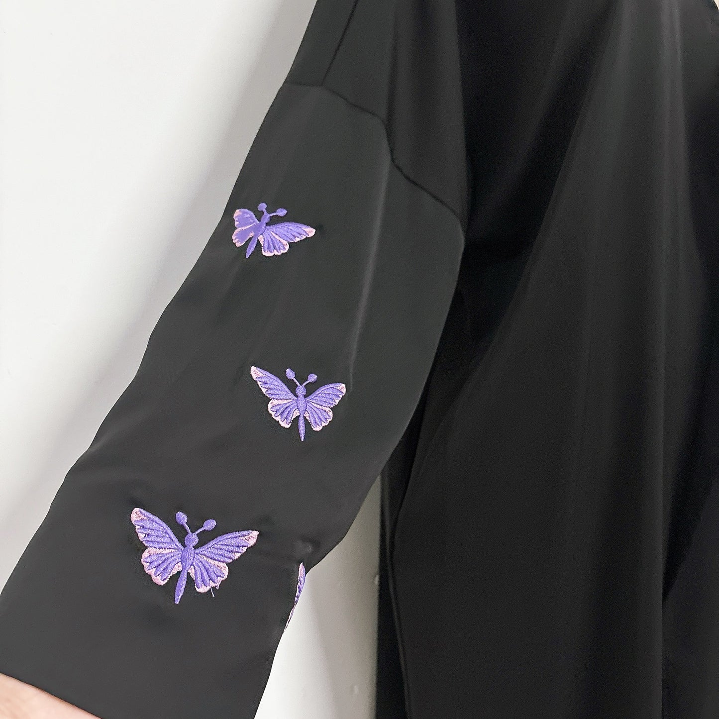 Exquisite Embroidered Butterfly Solid Color Elegant Cardigans