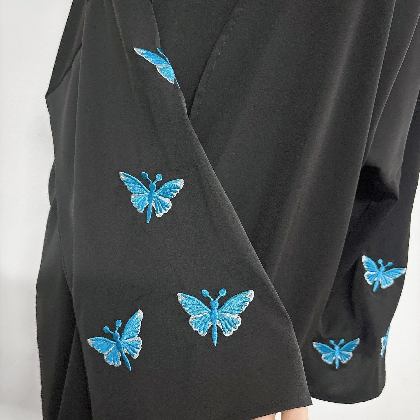 Exquisite Embroidered Butterfly Solid Color Elegant Cardigans