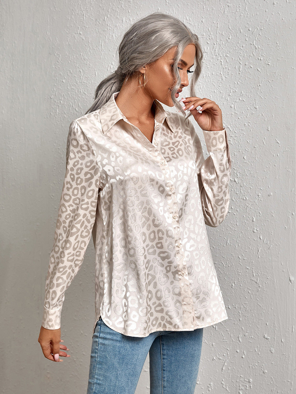 Women's Lapel Button Leopard Temperament Commute Long Sleeve Blouses