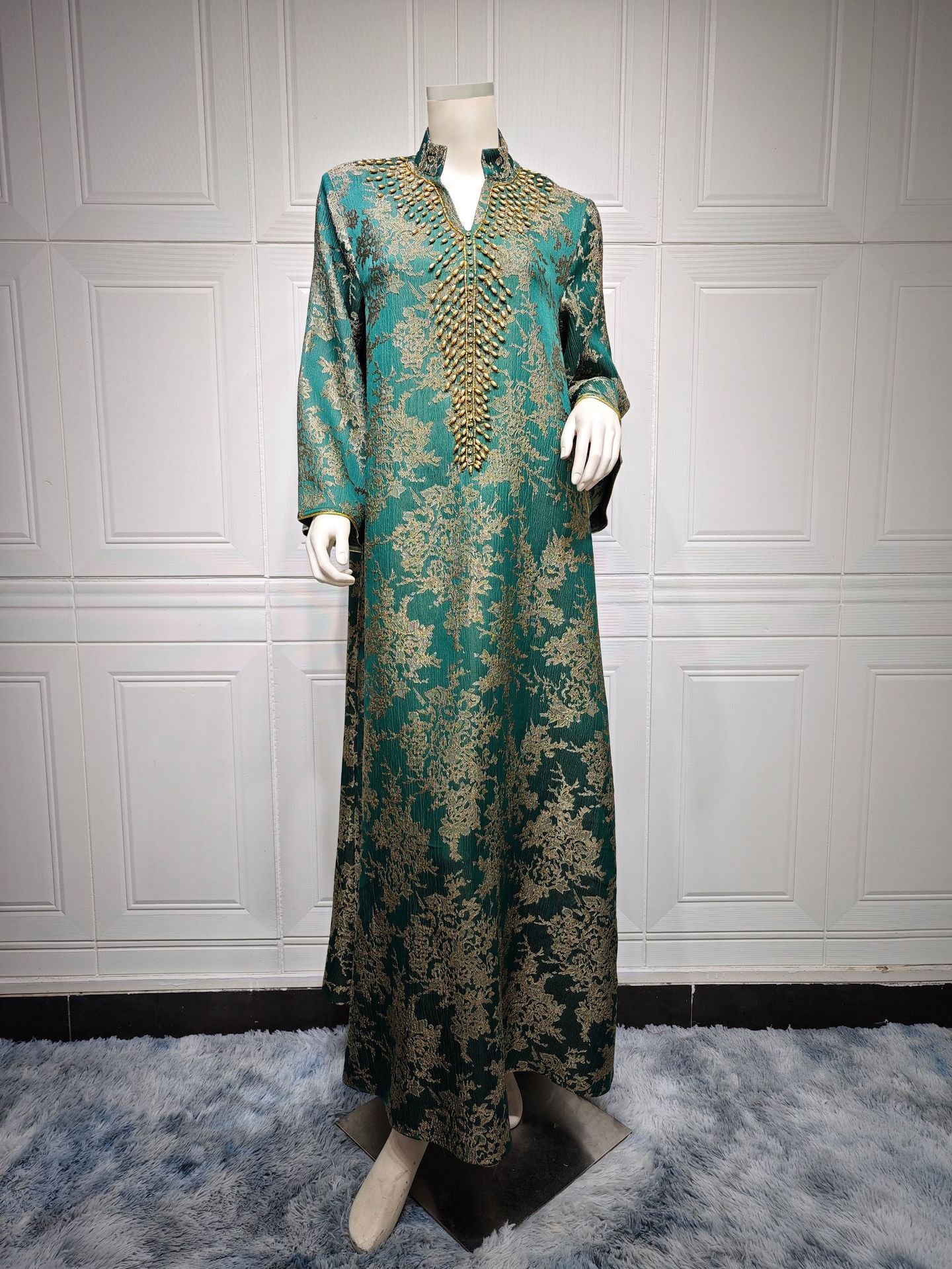 Muslim Dress Jacquard Embroidery Beaded Fashion Clothing